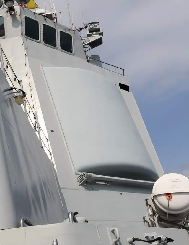 揭秘中国海军新一代战舰利器，052C型驱逐舰相控阵雷达系统，揭秘中国海军新一代战舰利器，052C型驱逐舰的相控阵雷达系统解析