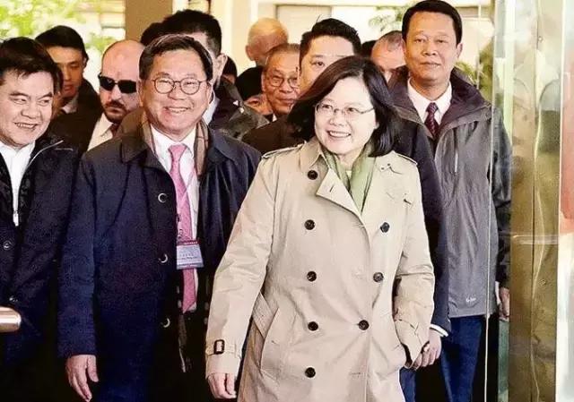 海峡两岸大陆评论员的观察与思考，海峡两岸大陆评论员的深度观察与思悟
