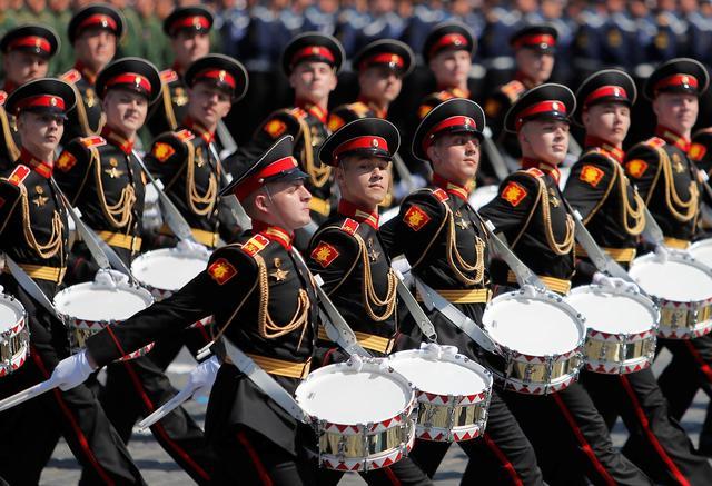 俄罗斯胜利日阅兵，中国的参与与大国担当，中俄共庆胜利日，中国参与阅兵展现大国担当