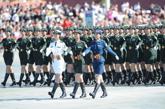 中国女兵高清单人照片，展现力量与荣耀的时代风采，中国女兵高清单人照片，力量与荣耀的时代风采展现