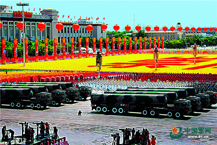 关于迅雷下载观看2009国庆阅兵的文章，迅雷下载观看2009国庆阅兵盛况的文章分享