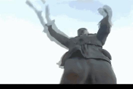背后的故事与深层启示