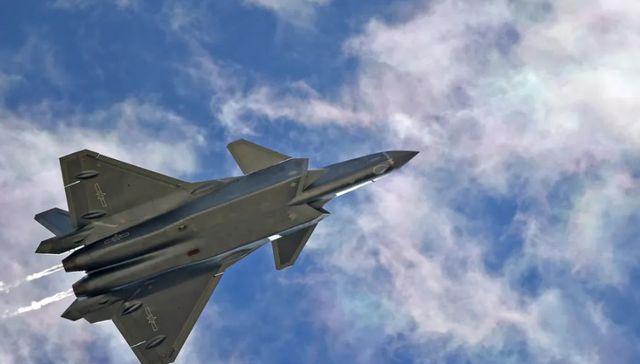 歼八首飞，中国航空工业的里程碑事件，歼八首飞，中国航空工业的辉煌里程碑