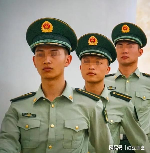 军官级别与妻子随军资格，解读军队政策，军官级别与妻子随军资格，深度解读军队相关政策
