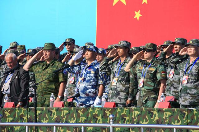 揭秘2009阅兵仪式，谁检阅了盛大的军事大典？，揭秘，2009阅兵仪式背后的军事大典检阅者是谁？