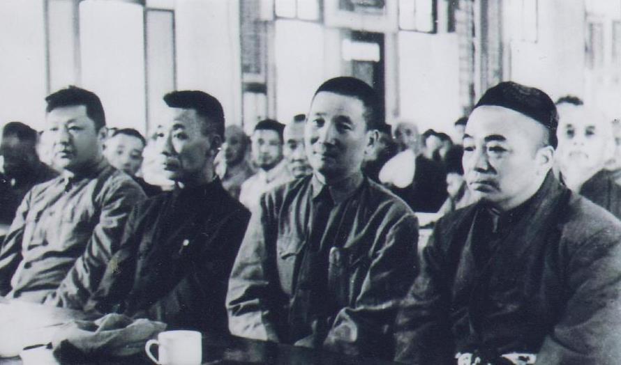 一星一杠是什么军衔，军衔标识下的荣誉与责任，一星一杠的军衔标识，荣誉与责任的承载者