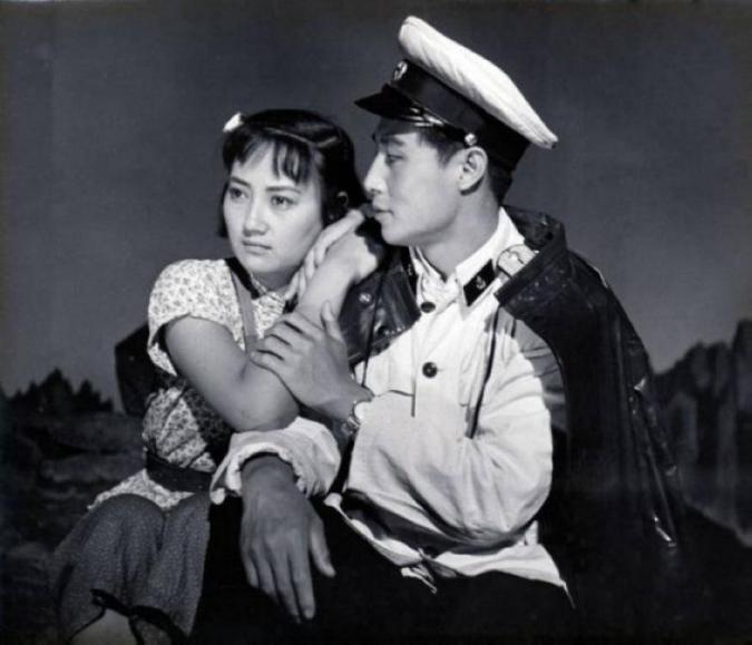 庆祝海军成立七十周年，回顾与前瞻，庆祝海军成立七十周年，回顾辉煌历程，前瞻未来征程