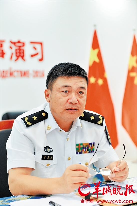 海军潘立新简介，一位海军英雄的辉煌历程，海军英雄潘立新的辉煌历程简介