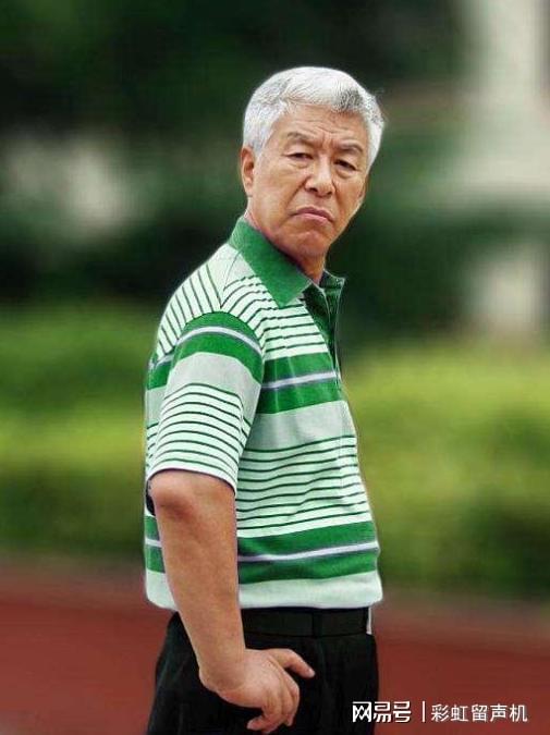 三军仪仗队护旗手张洪杰，荣耀与担当，三军仪仗队护旗手张洪杰，荣耀之路与担当之责