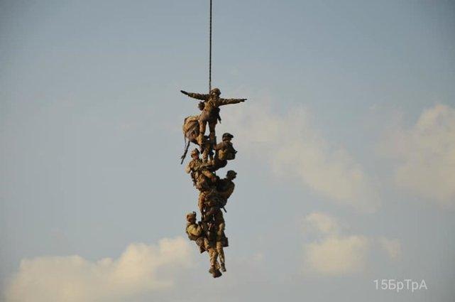 中国有女特种兵的条件与崛起，中国女特种兵的条件与崛起之路