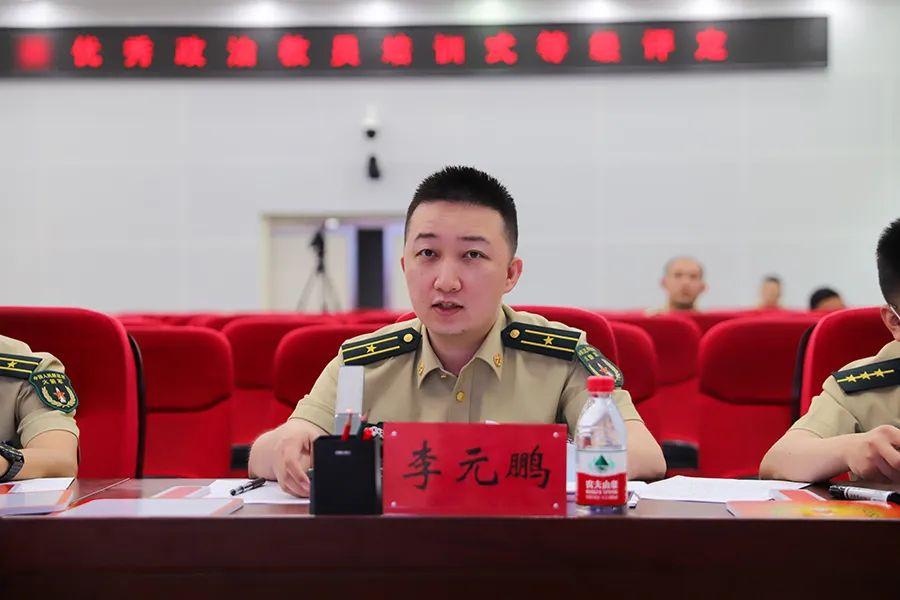 总装备部副部长何玉彬，引领科技强军，铸就国防坚盾，科技强军引领者何玉彬副部长，铸就国防坚盾的力量