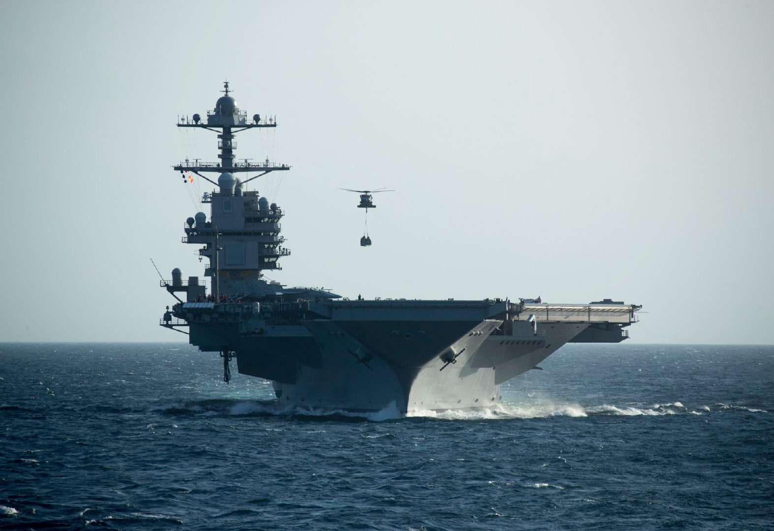 美国海军大西洋舰队之福特号航空母舰，力量的象征与技术的展示，美国海军大西洋舰队福特号航空母舰，力量象征与技术展示平台