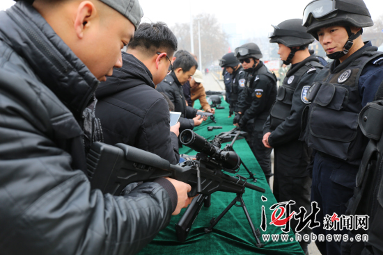 高精狙的重量，揭示背后的故事与意义，高精狙重量背后的故事与深意