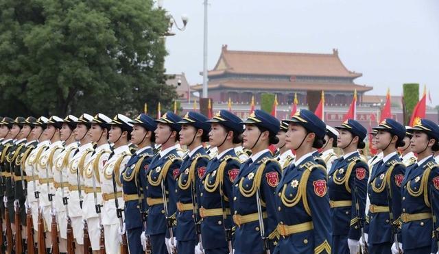 仪仗队士兵选拔之路，从平凡到非凡的历程，仪仗队士兵选拔之路，从平凡走向非凡的历程