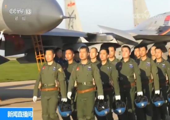 中国舰载机试飞员的五人传奇，中国舰载机试飞员的五人传奇故事