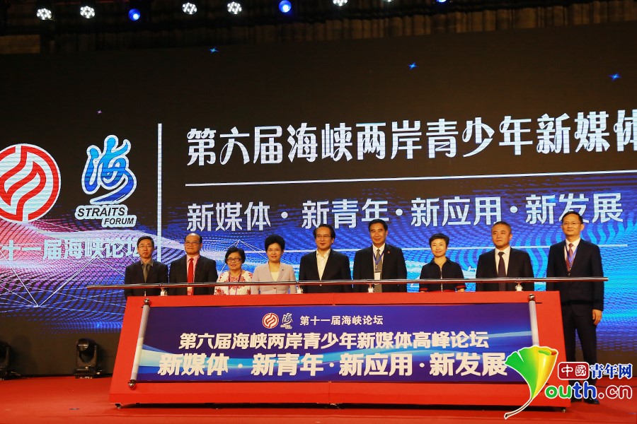 海峡两岸新闻图片，记录历史，传递情感，海峡两岸新闻图片，记录历史，传承情感