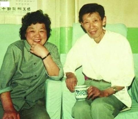重温历史瞬间，探寻84年女兵阅兵高清视频背后的故事，探寻女兵阅兵高清视频背后的故事，重温历史瞬间，致敬英勇女兵