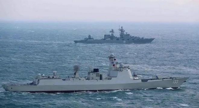 驱逐舰第三支队支队长，英勇领航，铸就海上强国之盾，驱逐舰第三支队支队长领航，铸就海上强国坚盾
