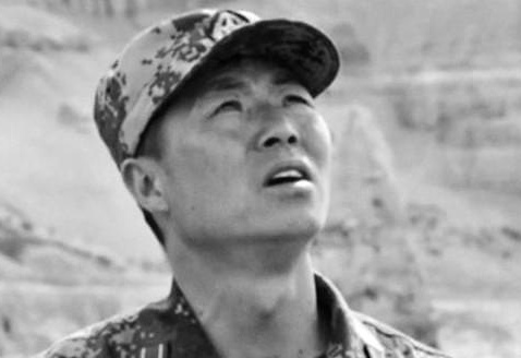 戍边英雄祁发宝，铁血丹心的边疆守护者，铁血丹心的边疆守护者，祁发宝戍边英雄传