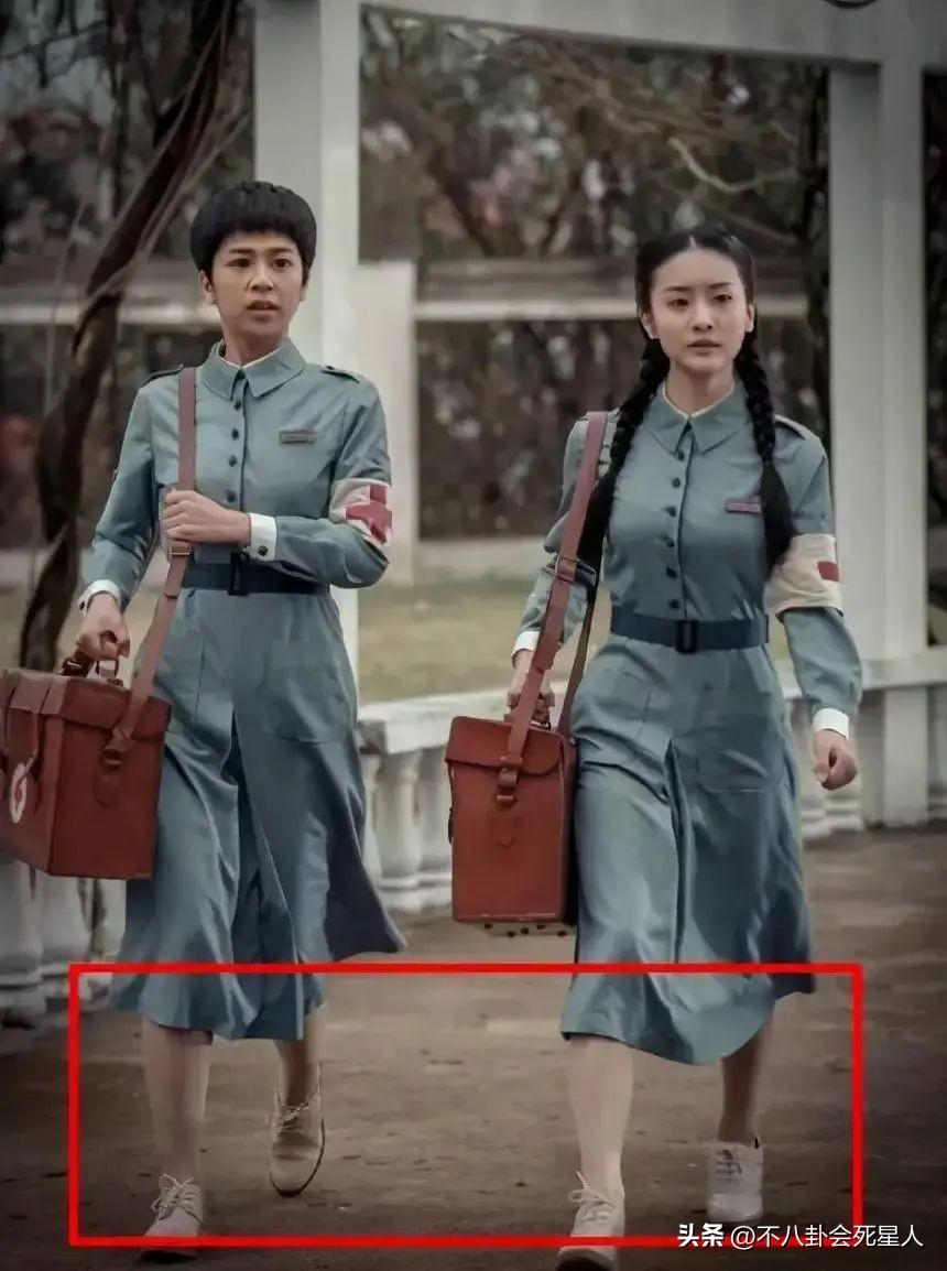 裙子里手榴弹，一场荒诞与现实的交织，裙子里藏手榴弹，荒诞与现实的碰撞