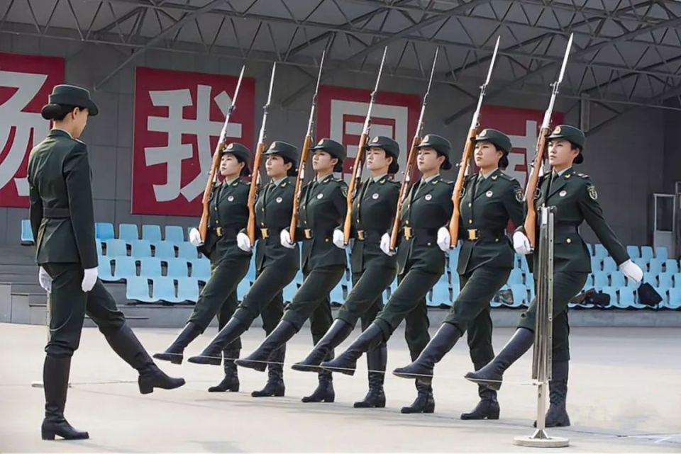 中国三军仪仗队