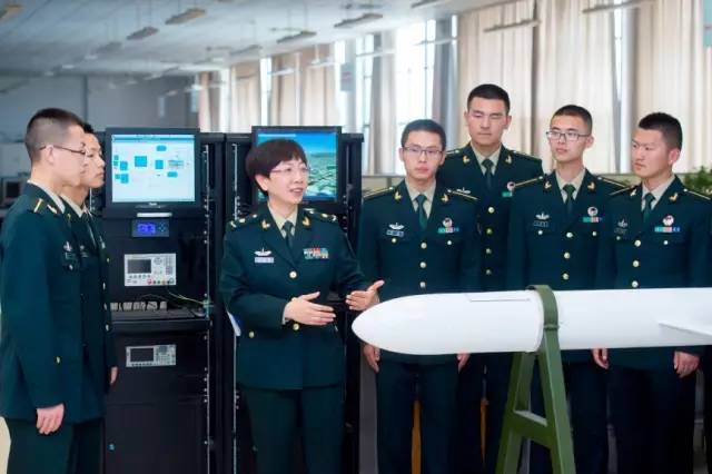 火箭军工程大学军服，荣耀的象征与时代的印记，火箭军工程大学军服，荣耀时代的印记与象征