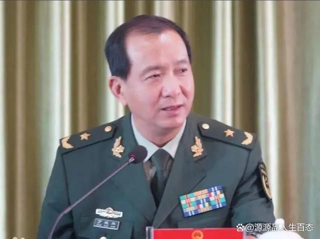 丁晓兵家人的故事与力量，丁晓兵家人的故事，坚韧的力量之源