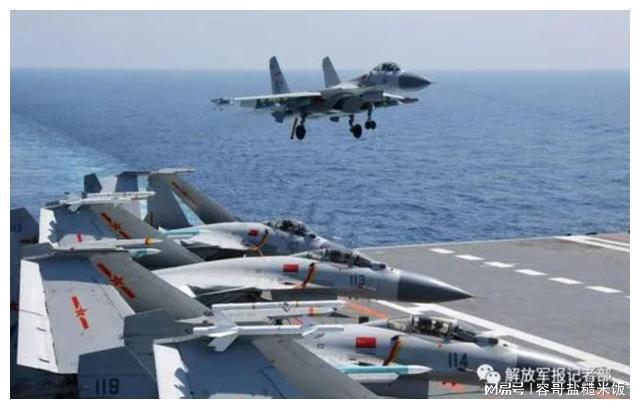 辽宁舰全甲板出击，中国海军力量的壮丽展示，辽宁舰全甲板出击，中国海军力量的震撼展示