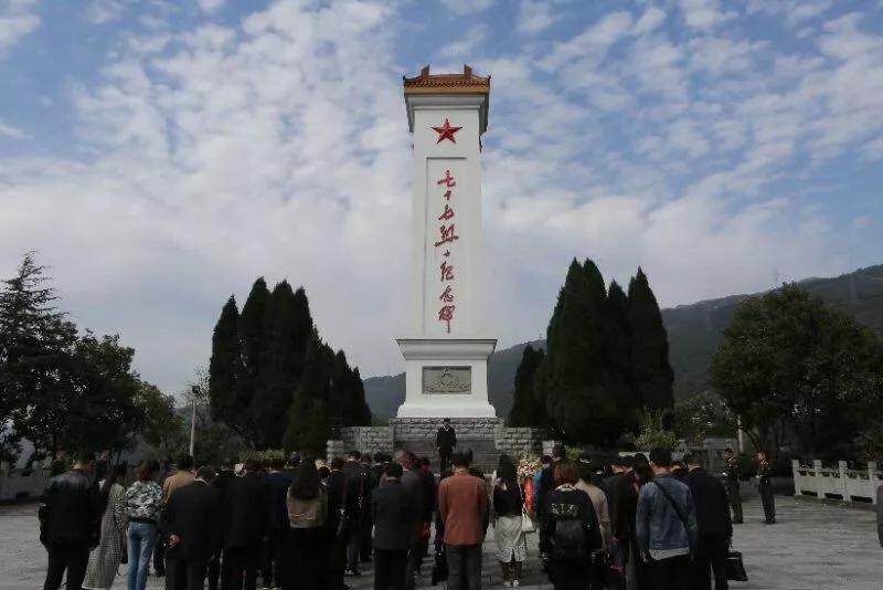清明缅怀英烈，适合合唱的歌曲与我们的共同纪念，清明缅怀英烈，合唱歌曲与共同纪念之情