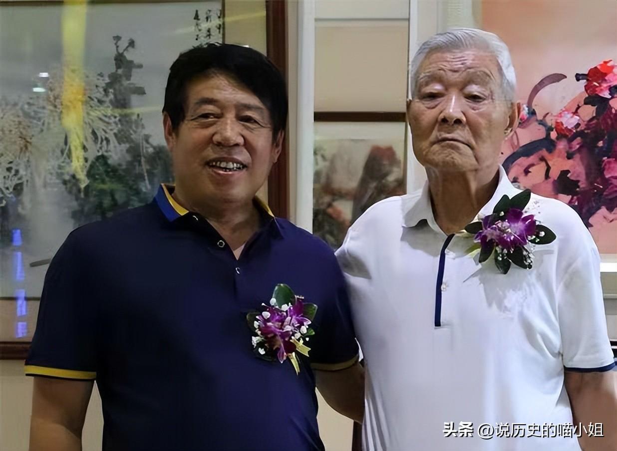 丁文昌，一位卓越领导者的生平与贡献，丁文昌生平，卓越领导者的贡献与传奇