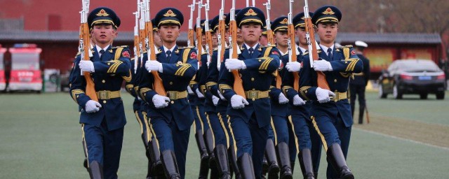 仪仗队标准身高是多少，探究身高要求在仪仗队选拔中的意义，仪仗队选拔中的身高要求及其意义探究