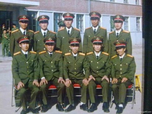 英勇无畏的战士——记李俊峰在第十二集团军的光辉历程，英勇无畏的战士李俊峰，第十二集团军中的光辉历程