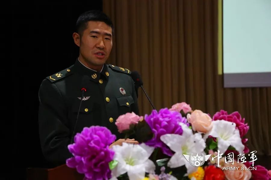 十四集团军杨国卿主任，领导力与专业素养的典范，十四集团军杨国卿主任，领导力与专业素养的楷模典范