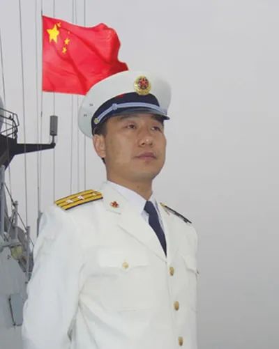 辽宁号的舰长是谁，揭秘中国海军舰艇的领军人物，辽宁号舰长揭秘，中国海军舰艇领军人物探秘
