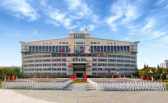 武汉海军大学概览，武汉海军大学全景探索