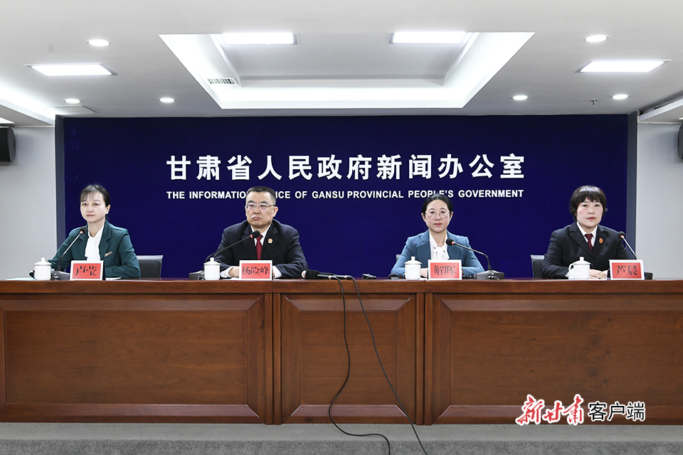 新闻发布会反面例子，揭示沟通失误与公关危机，新闻发布会反面案例揭秘，沟通失误引发公关危机