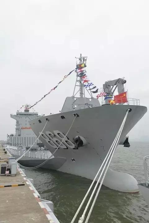 南海舰队834半潜船，探索深海力量的核心载体，南海舰队834半潜船，深海力量的核心探索者