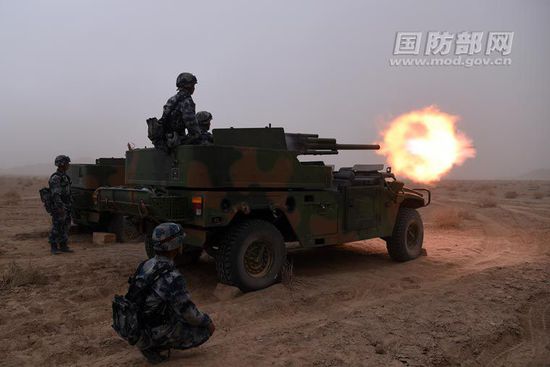车载速射迫击炮，现代战场的新宠儿，车载速射迫击炮，现代战场新星