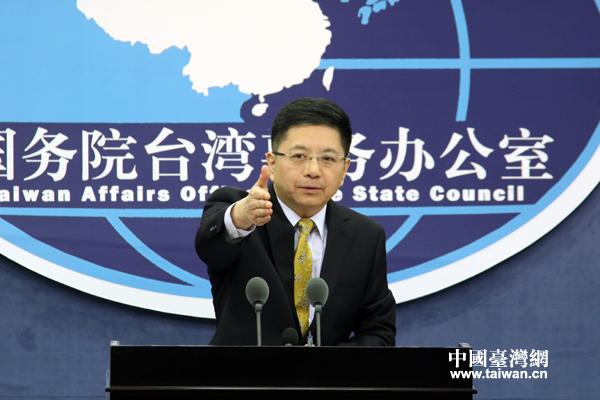 海峡两岸新闻中的马晓光，一位跨越界限的新闻传播者，马晓光，跨越界限的新闻传播者——海峡两岸的新闻使者