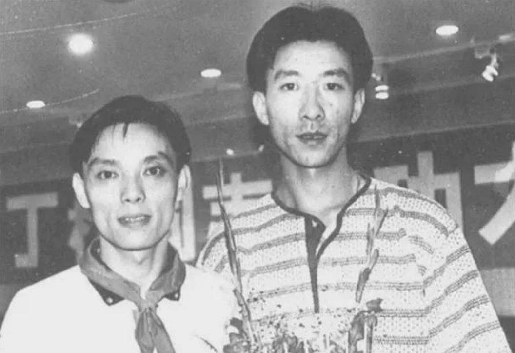 丁松妻子的魅力与人生故事，丁松妻子的魅力与人生轨迹