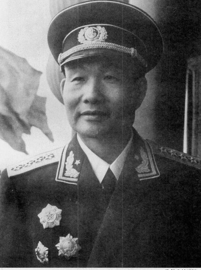 海军70周年护卫舰，荣耀与力量的展现，海军70周年庆典，荣耀护卫舰的力量展现