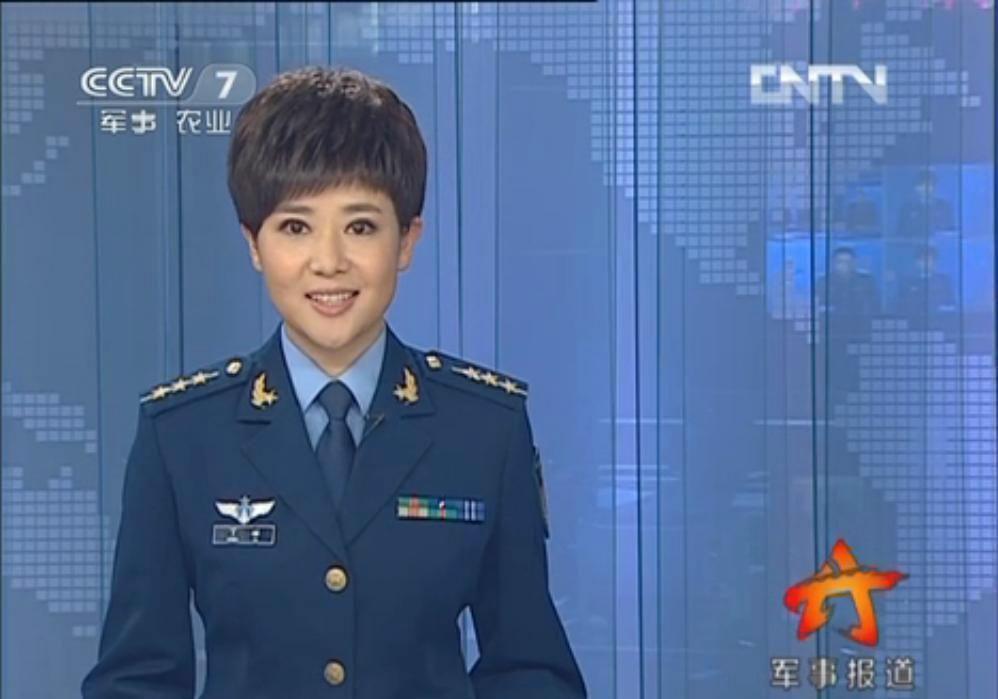 军事直播间女主持，新时代下的独特风采，新时代军事直播间女主持的独特风采