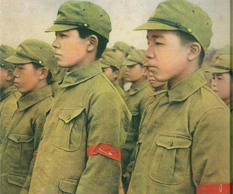 日本老兵对新兵的行为，历史反思与现代启示，日本老兵与新兵行为对比，历史反思与当代启示
