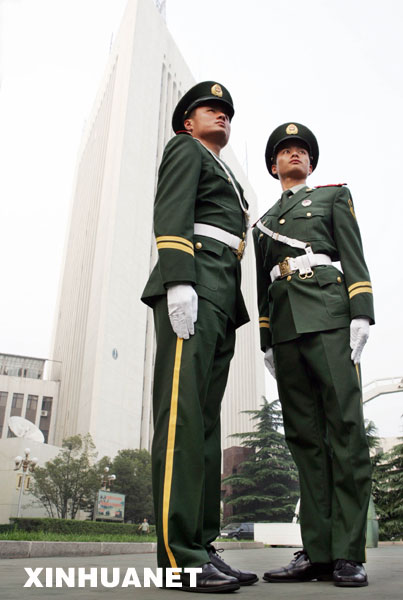 武警部队服装演变过程，武警部队服装演变历程概述