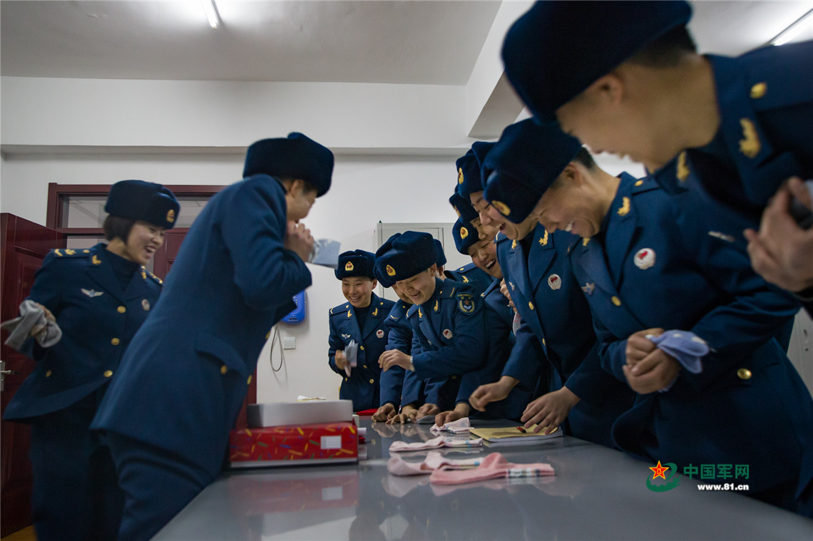 空军新兵连训练内容，锤炼蓝天卫士的基石，空军新兵连训练，蓝天卫士的基石锻造之旅