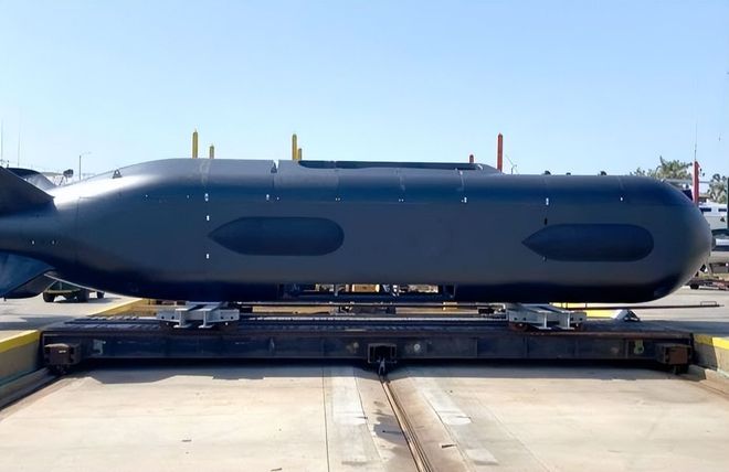 美国无人潜航器的技术革新与应用前景，美国无人潜航器技术革新及应用前景展望