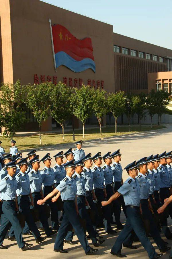 美国空军学院与中国空军航空大学的比较与洞察，美国空军学院与中国空军航空大学的深度比较与洞察