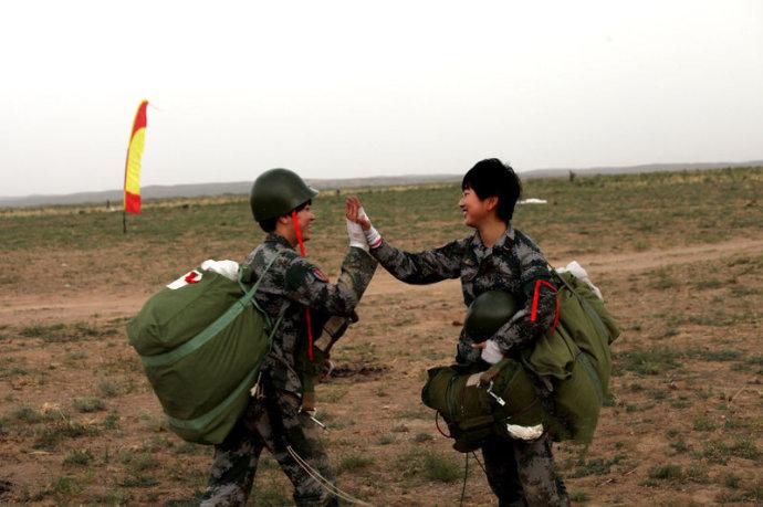 中国女特种兵亮相，力量与荣耀的象征，中国女特种兵，力量与荣耀的璀璨象征