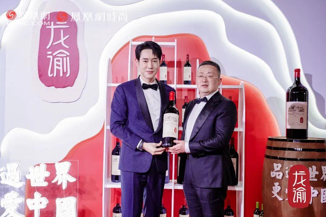 凤凰网新闻主持人名单，聚焦时代风云的精英团队，凤凰网新闻主持人团队，聚焦时代风云的精英团队名单