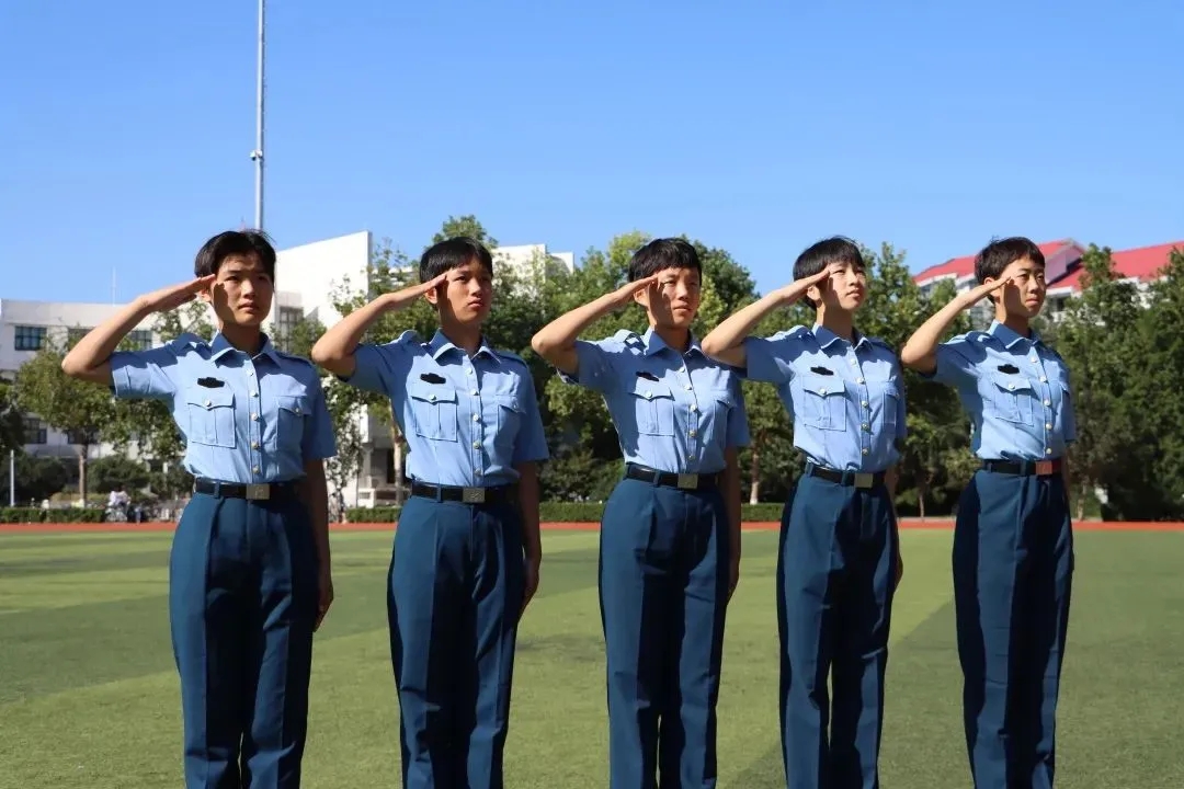 空军航空大学介绍，飞翔的摇篮，培育英才的沃土，空军航空大学，飞翔摇篮，英才沃土介绍